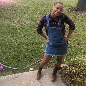 Meet your Posher, Tayee